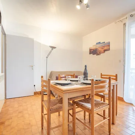Apartment Les Balcons De La Plage-5 By Interhome