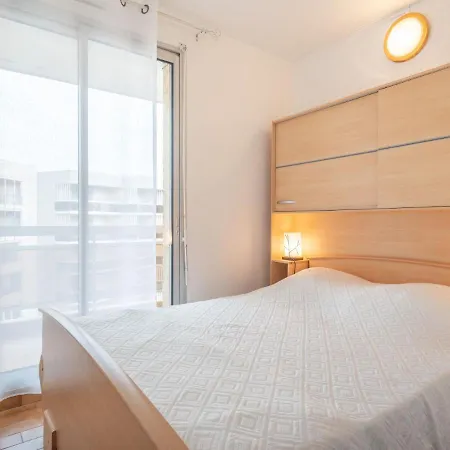 Les Balcons De La Plage-5 By Interhome *
